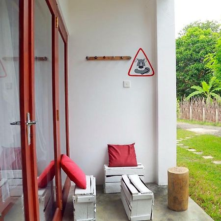 Chez Podi Surf Stay Mirissa Exterior foto