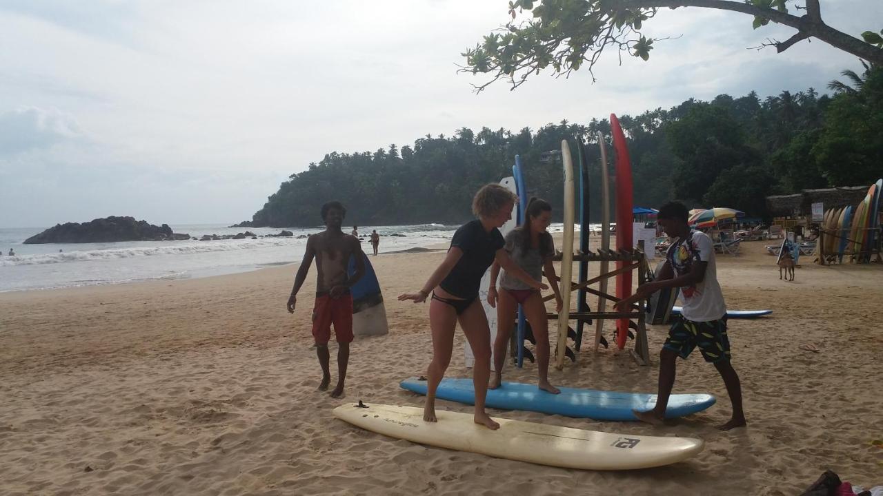 Chez Podi Surf Stay Mirissa Exterior foto