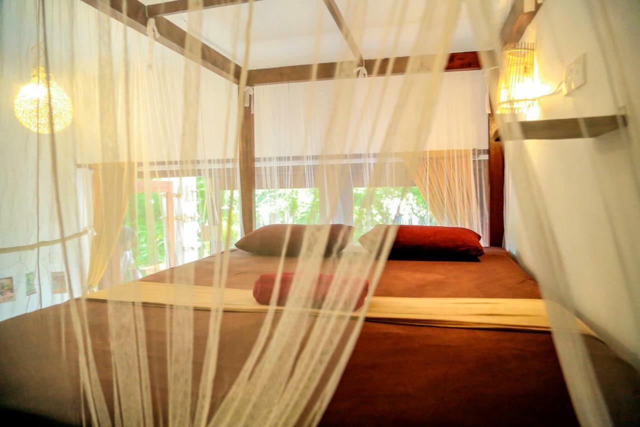 Chez Podi Surf Stay Mirissa Exterior foto