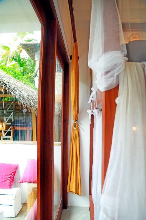 Chez Podi Surf Stay Mirissa Exterior foto