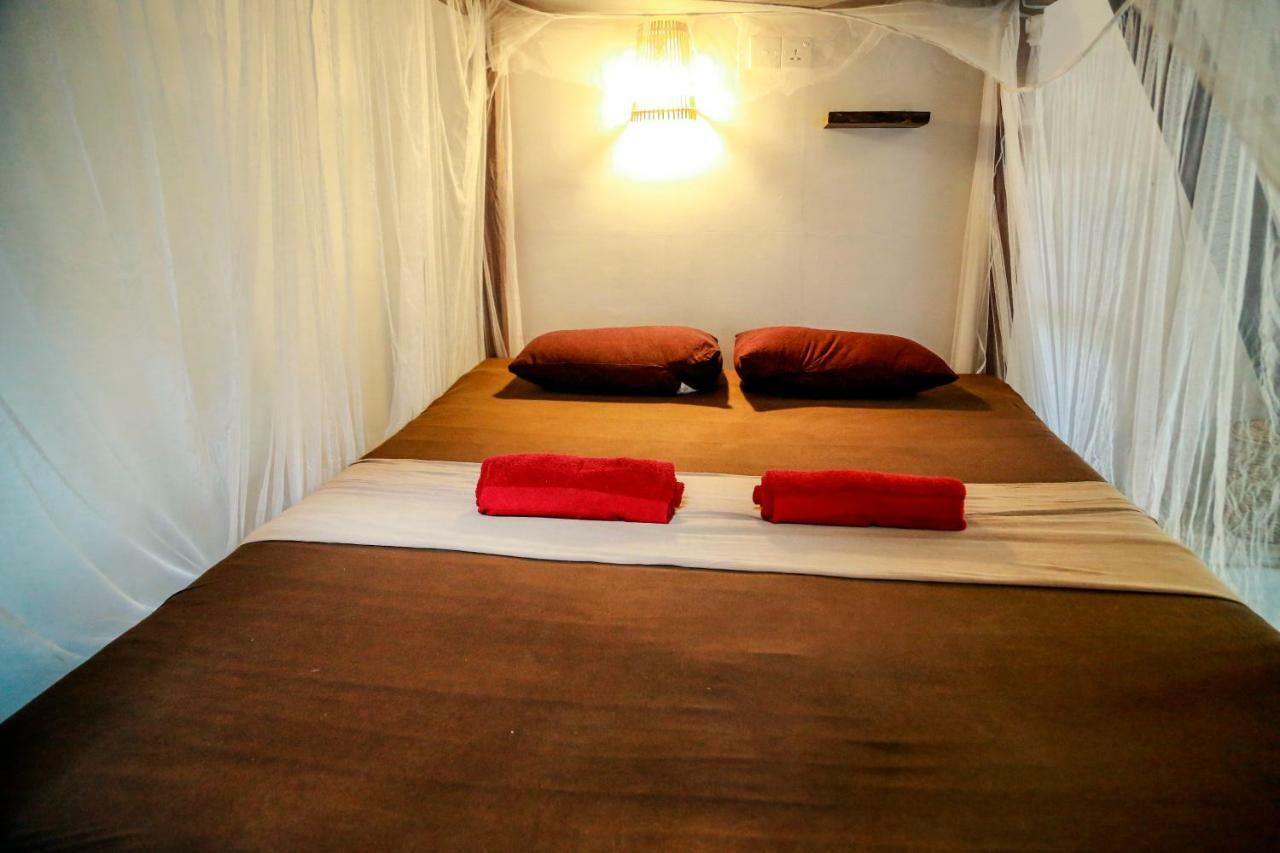 Chez Podi Surf Stay Mirissa Exterior foto